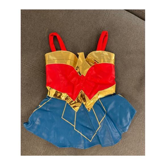 Wonder Woman Dog Costume Size Small Halloween - Picture 1 of 2